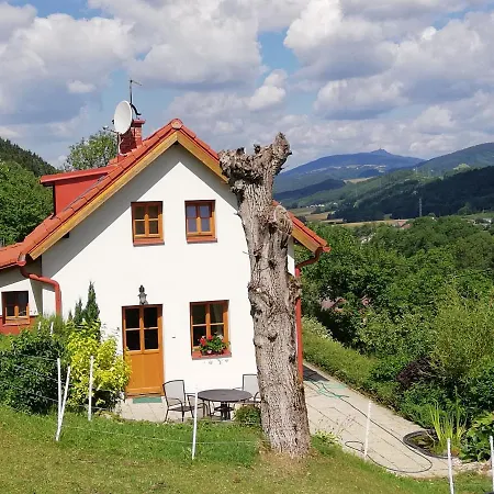 بيت للعطل Charming House With Beautiful Landscape