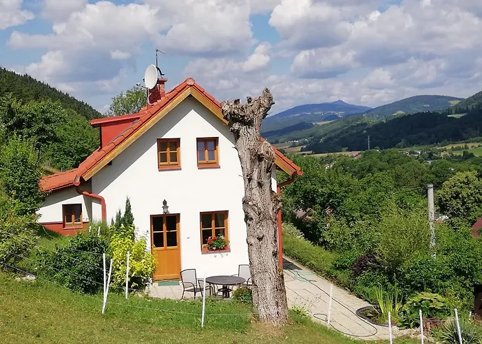 Dom wakacyjny Charming House With Beautiful Landscape